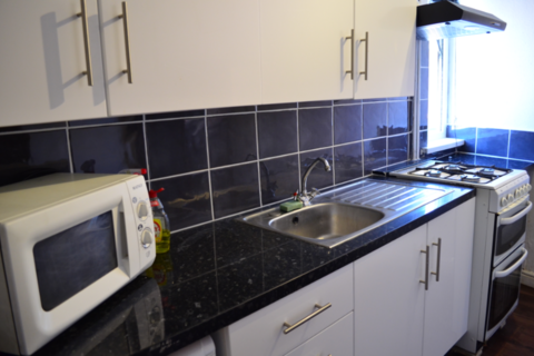 3 bedroom flat to rent, Leeds LS3