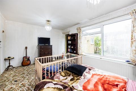 3 bedroom terraced house for sale, Talbot Road, London E6