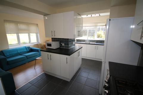 6 bedroom house share to rent, Tenterden Drive