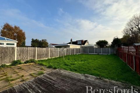15 Barton Road, Hornchurch, RM12 4AA