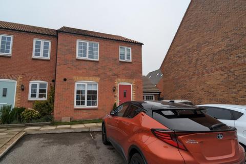 3 bedroom end of terrace house for sale, Albatross Way, Louth LN11