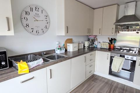 3 bedroom end of terrace house for sale, Albatross Way, Louth LN11