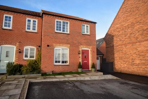 3 bedroom end of terrace house for sale, Albatross Way, Louth LN11