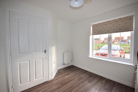 3 bedroom end of terrace house for sale, Albatross Way, Louth LN11