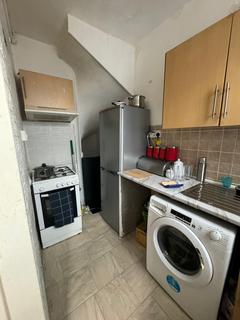 2 bedroom terraced house to rent, Leeds LS6