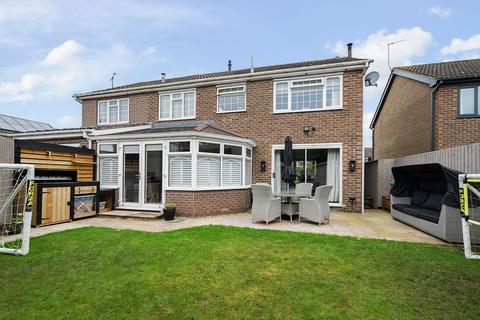 4 bedroom semi-detached house for sale, Dove Close, Wetherby, West Yorkshire, UK, LS22