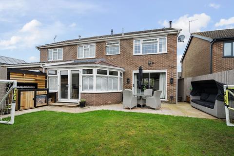 2 Dove Close, Wetherby, LS22 7YQ