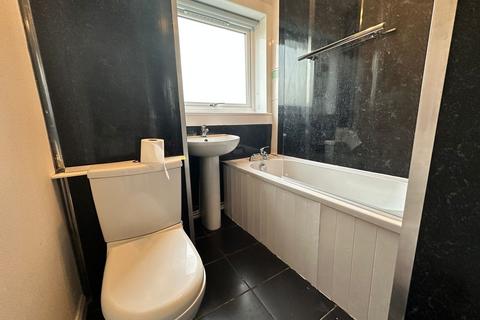 24/10 Valeview Terrace, Dumbarton, G82 3BL