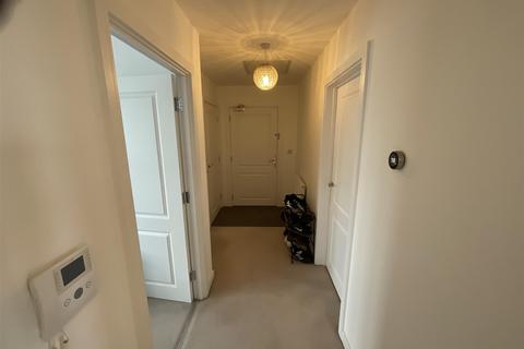 2 bedroom flat for sale, Clayhill Gardens, Hoo, Rochester, Kent