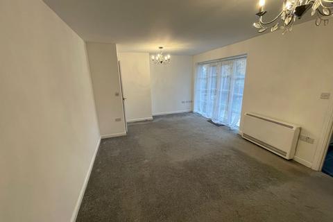 2 bedroom ground floor flat to rent, Ravenswood Avenue, Ipswich IP3