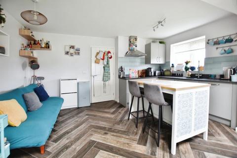 17 Pynne Road, Bristol, BS14 8QJ