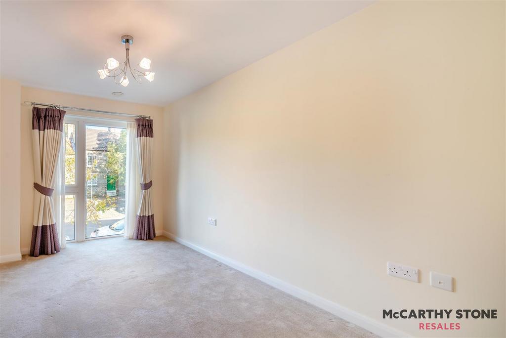 8624796-interior10.jpg
