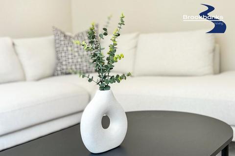 undefined, Lingfield Avenue, Dartford, DA2