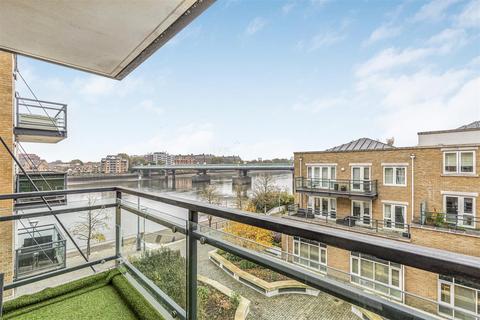 2 bedroom flat for sale, 25 Brewhouse Lane, London