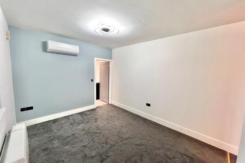 1 bedroom flat to rent, 39A Railway Street, Chatham ME4