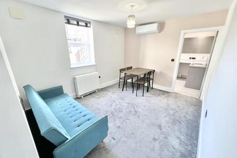 1 bedroom flat to rent, 39A Railway Street, Chatham ME4