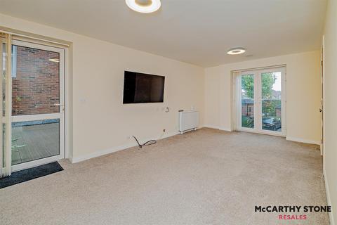 2 bedroom apartment for sale, Oakfield Court, Crofts Bank Road, Urmston, Manchester, M41 0AA