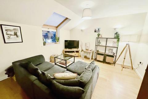 2 bedroom flat to rent, Cwrt-Maes-Y-Lyn, Bryngwyn Road, Newport