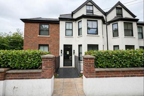 1 bedroom apartment to rent, 1 Bedroom Apartment To Let - HP13