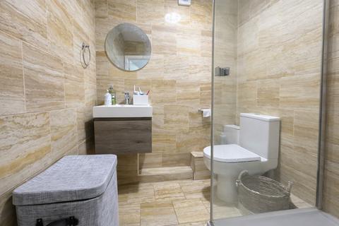 1 bedroom apartment to rent, 1 Bedroom Apartment To Let - HP13