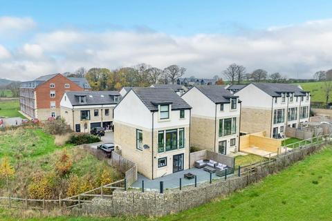 3 bedroom detached house for sale, Bleaklow Court, Bury BL8