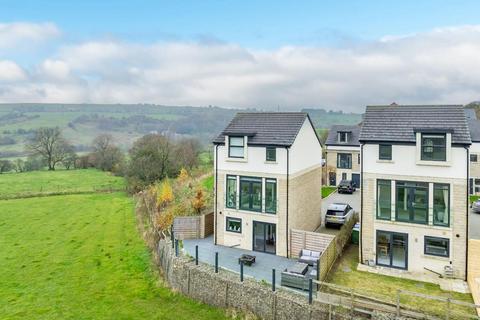 3 bedroom detached house for sale, Bleaklow Court, Bury BL8