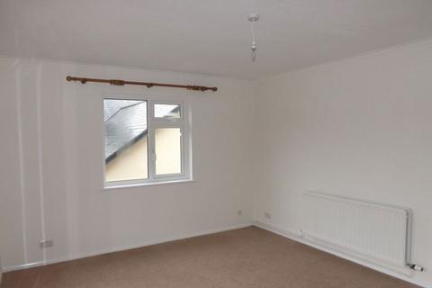 2 bedroom flat to rent, North Walls, Chichester