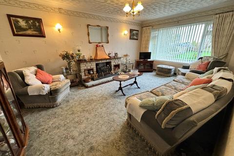 3 bedroom semi-detached bungalow for sale, Penymorfa, Carmarthen SA31