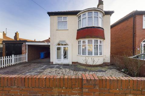 3 bedroom detached house for sale, Second Avenue, Bridlington