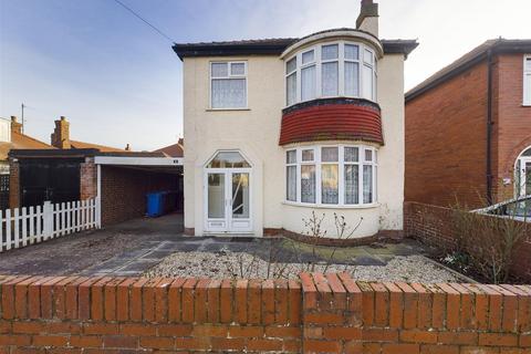 6 Second Avenue, Bridlington, YO15 2LL