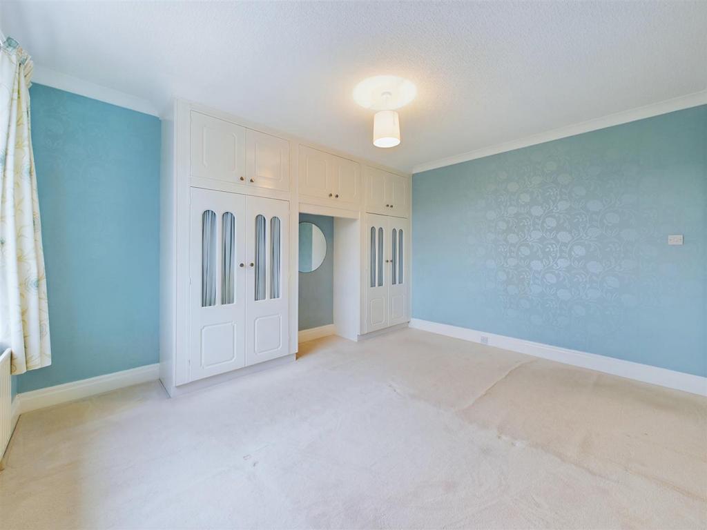 Bedroom:
