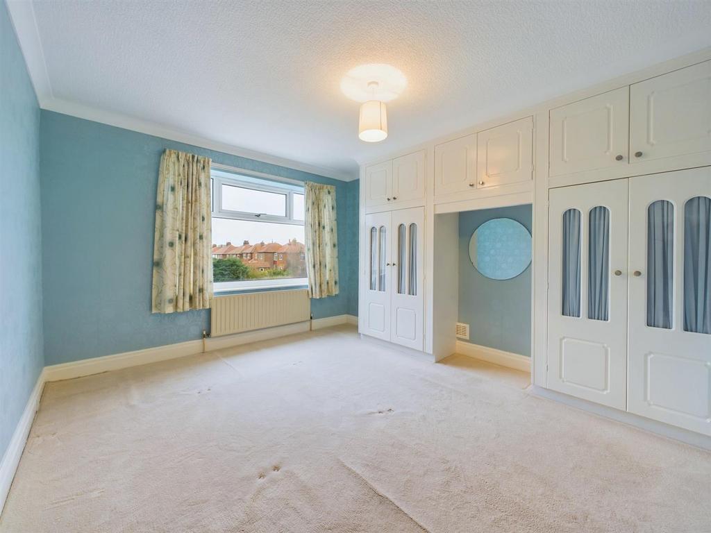 Bedroom: