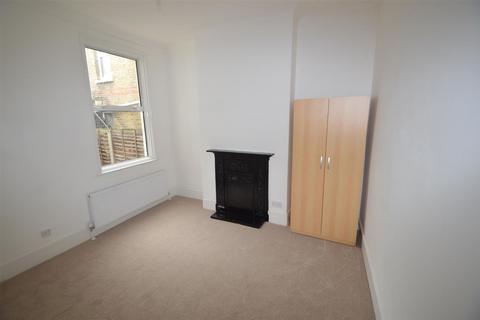 2 bedroom flat to rent, Morley Road, London, E10