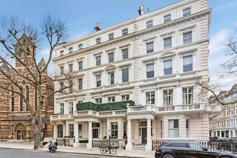 3 bedroom apartment to rent, Queens Gate South Kensington SW7