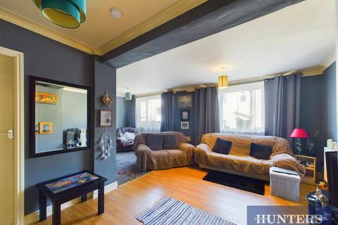 3 bedroom end of terrace house for sale, Tennyson Avenue, Bridlington