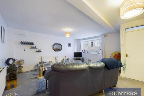 3 bedroom terraced house for sale, Tennyson Avenue, Bridlington