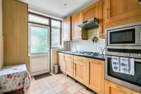 3 bedroom house for sale, COBHAM ROAD, FETCHAM, KT22