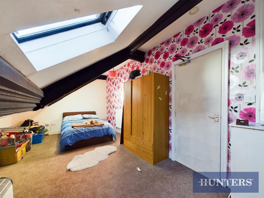 CAM03696 G0-PR0305-STILL008.jpg