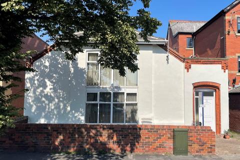 Tennyson Avenue, Bridlington