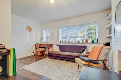 103 Aboyne Road, London, NW10 0EY