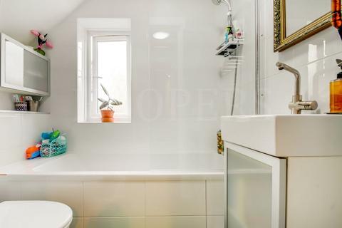 103 Aboyne Road, London, NW10 0EY