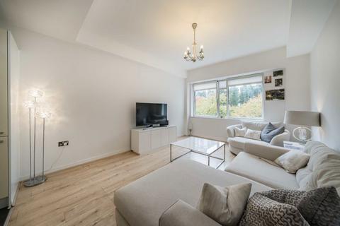 1 bedroom flat for sale, Great West Road, Brentford TW8