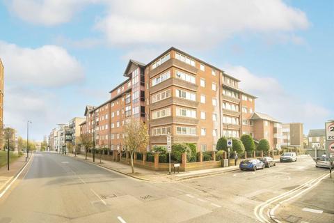 2 bedroom flat for sale, The Broadway, London SW19