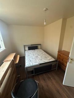 4 bedroom terraced house to rent, Leeds LS6