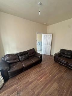 4 bedroom terraced house to rent, Leeds LS6