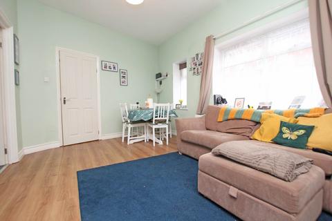 3 bedroom end of terrace house for sale, Sydney Road, Eastbourne, BN22 8BG