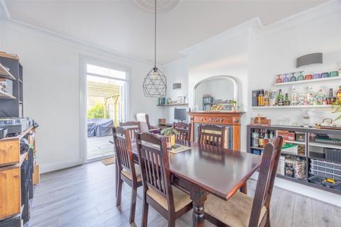 4 bedroom semi-detached house for sale, WOODCOTE ROAD, Leigh-On-Sea