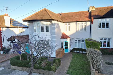 WOODCOTE ROAD, Leigh-On-Sea