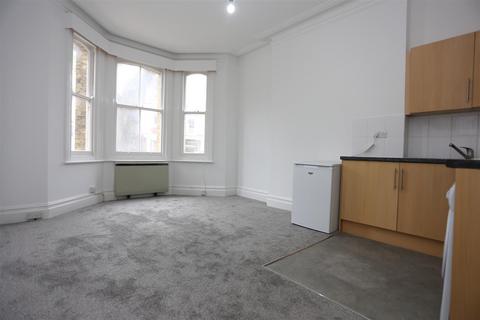 1 bedroom flat to rent, Selborne Court,  Selborne Place,  Hove