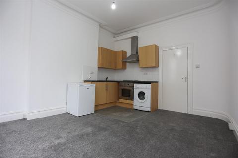 1 bedroom flat to rent, Selborne Court,  Selborne Place,  Hove